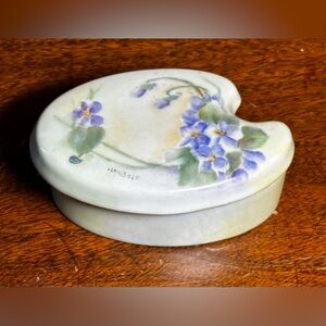Antique Porcelain Trinket Jewelry Ring Box with Lid Hand Painted Austria 1922